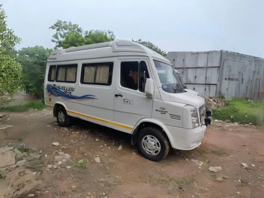 Force Traveller 12 Seater Rent in Chennai